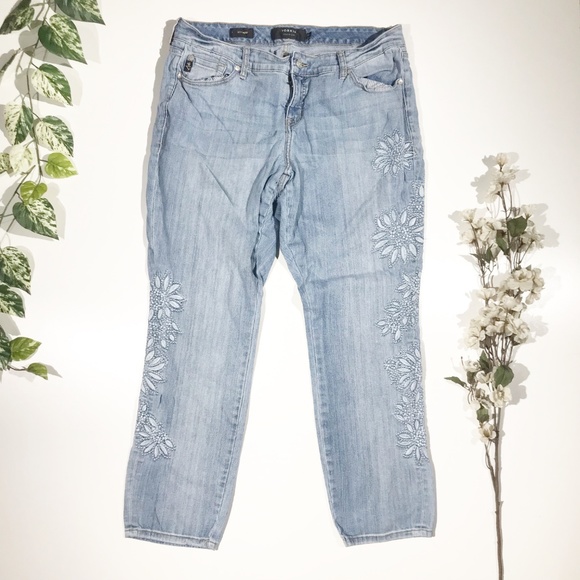 Torrid | Floral Embroidered Boyfriend Jeans Size16 - Picture 3 of 8